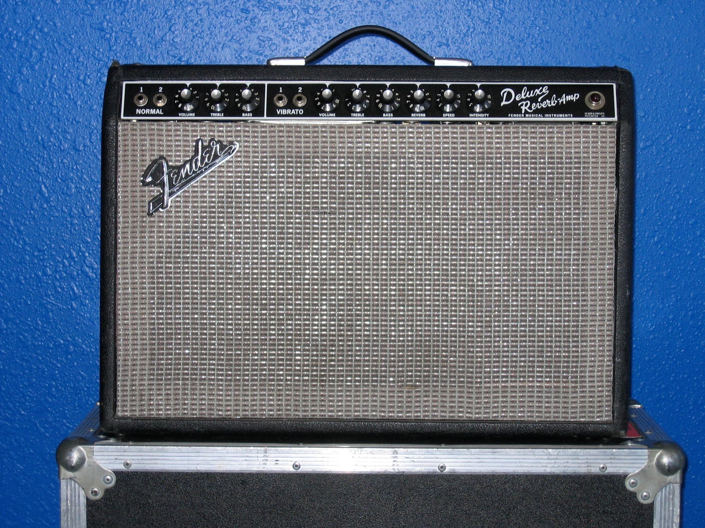 Fender '65 Reissue Deluxe Reverb amplifier