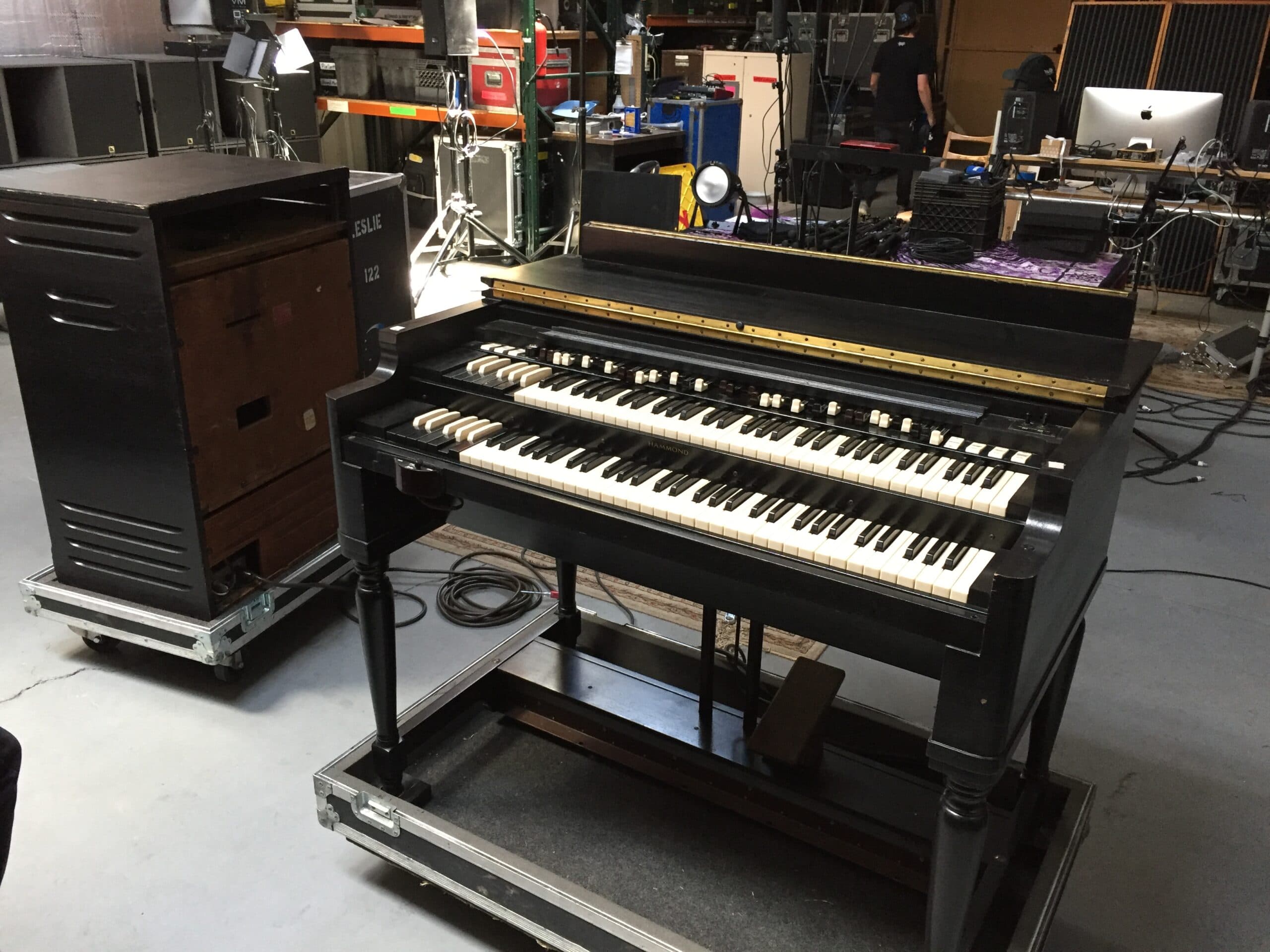 Hammond B3 organ and vintage backline gear ready for a show