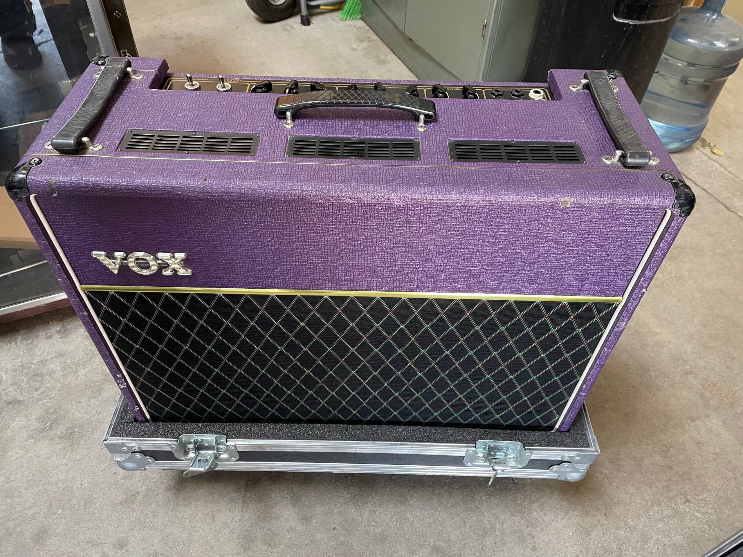 Vox AC30 TB6 purple tolex amplifier